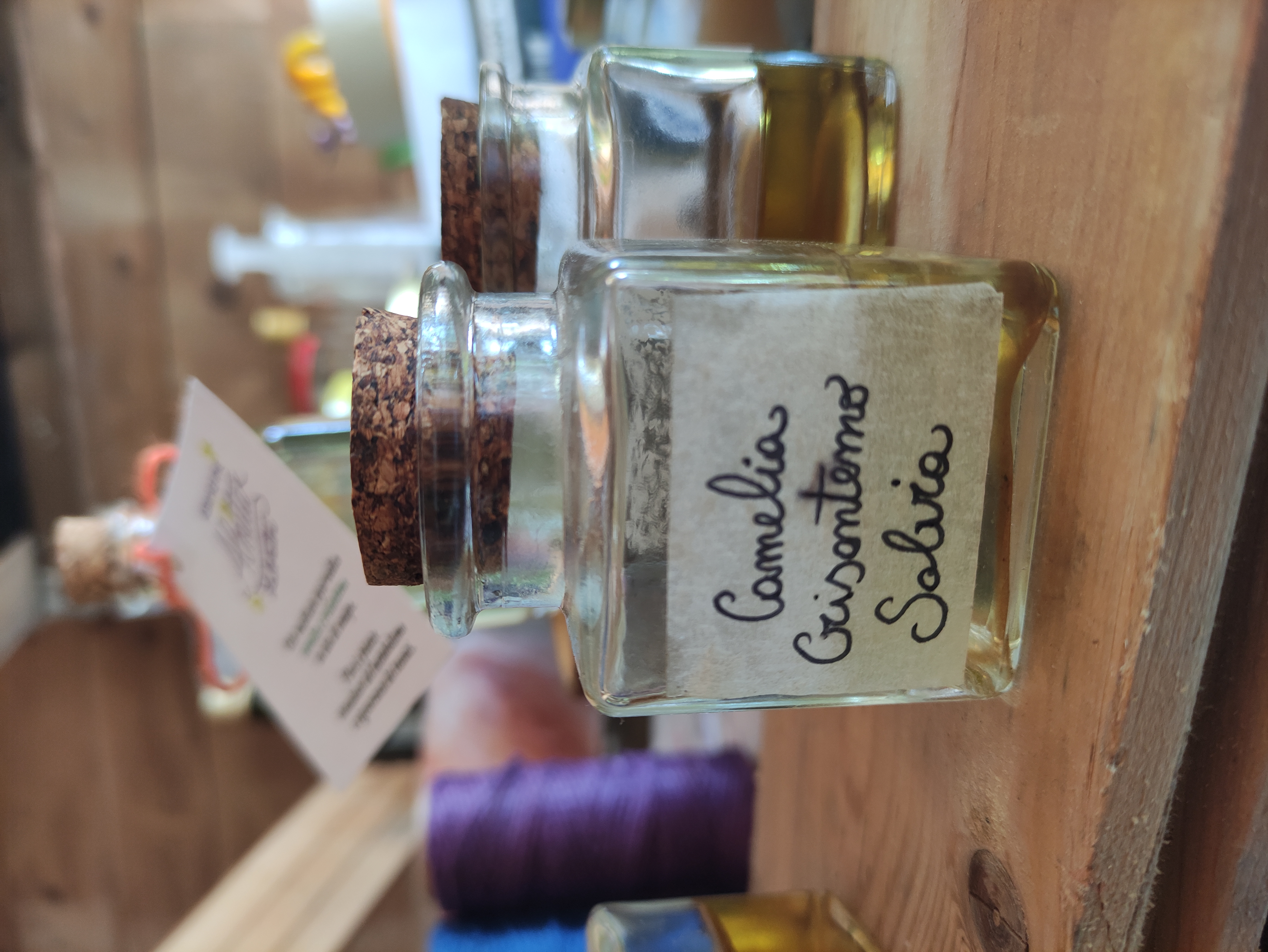 medicated oli (Thailam): Camellia, Chrysanthemum, Sage (50 ml dropper bottle)